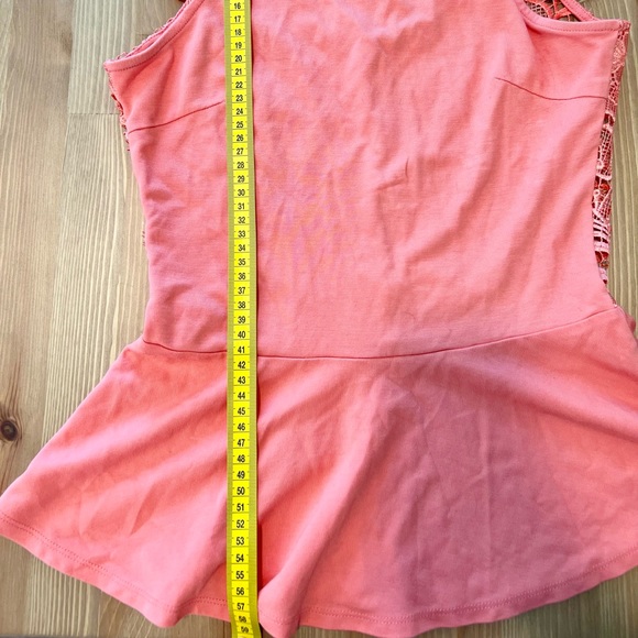 RW & Co coral lace peplum shirt - Picture 3 of 5